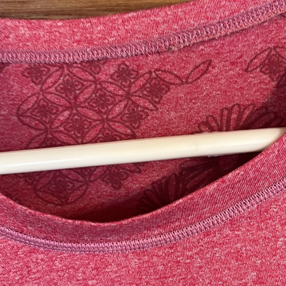 Brooks running top - Picture 3 of 6